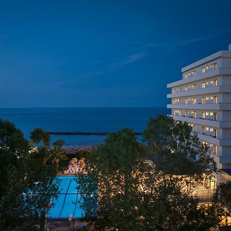 Serena Majestic Residence Montesilvano Marina 외부 사진