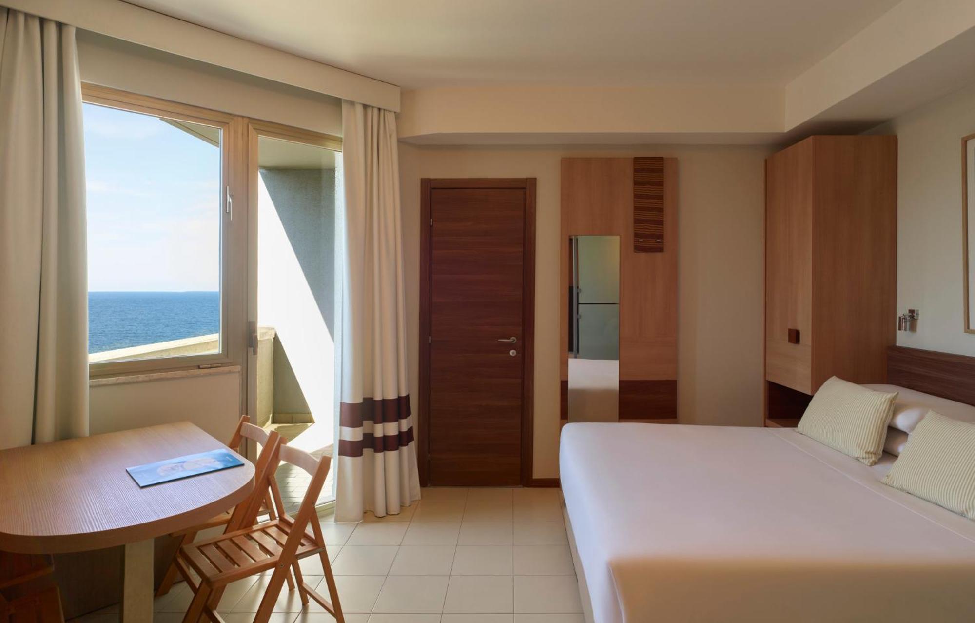 Serena Majestic Residence Montesilvano Marina 객실 사진