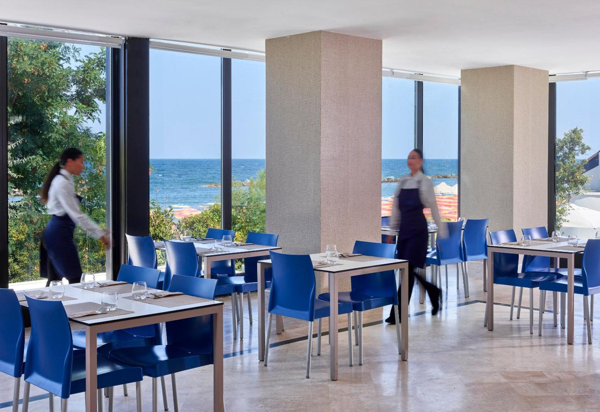 Serena Majestic Residence Montesilvano Marina 외부 사진