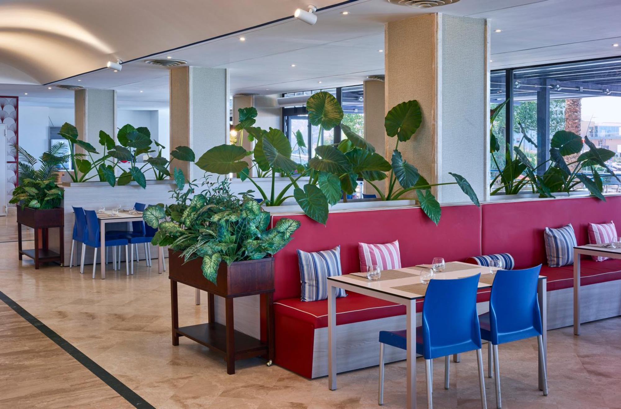 Serena Majestic Residence Montesilvano Marina 외부 사진